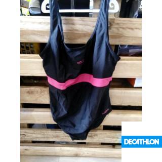 Maillot de bain noir et fushia