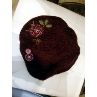 Bonnet prune fleur T54