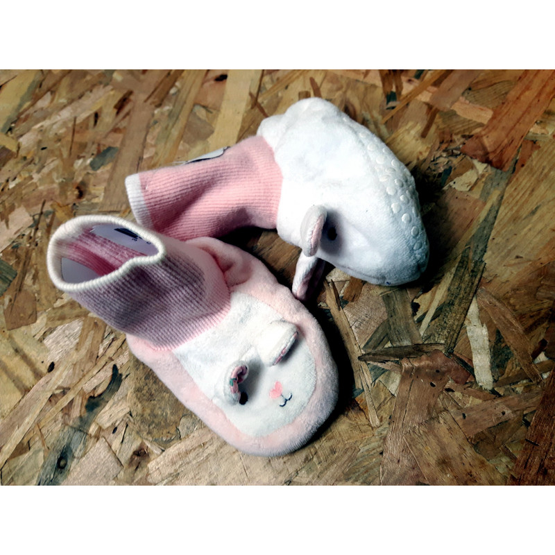 Chaussons-chaussettes blanc et rose motif lapin