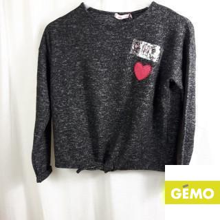Pull gris chiné anthracite coeur rouge
