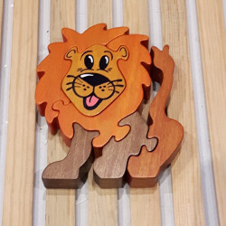 Lion en bois