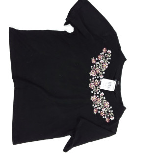 t-shirt noir mc avec motif fleur