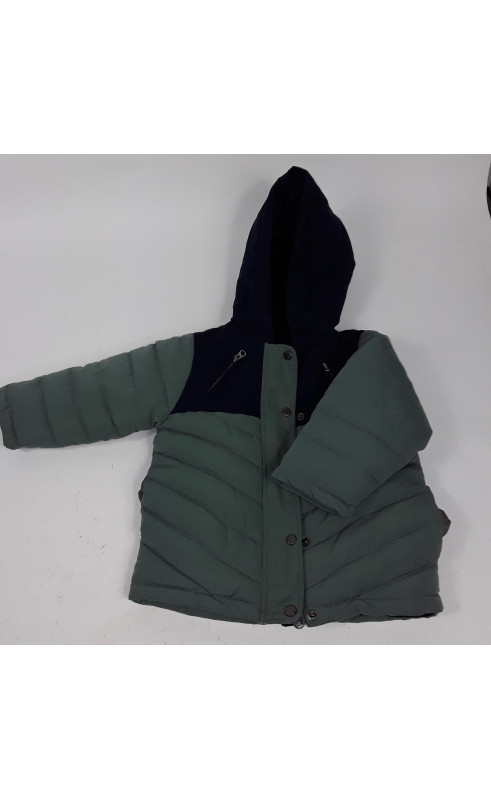 Manteau type doudoune à capuche verte et bleue