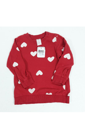 Pull rouge coeur blanc