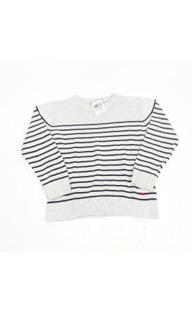 pull gris avec rayure bleu marine