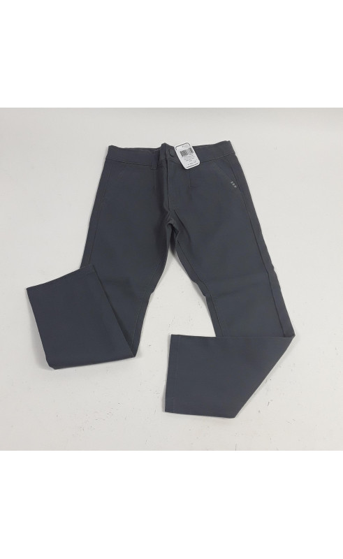 pantalon slim gris avec trais gris au niveau des poches