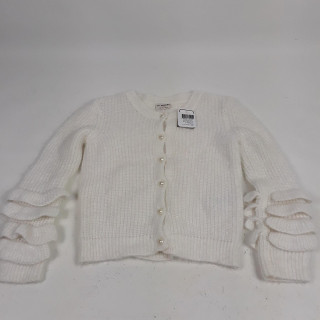 gilet blanc avec froufrou sur les manche bouton perle