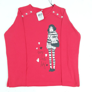 t-shirt ml rouge motifs fille avec un chien dans un sac