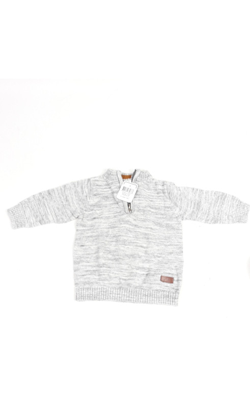 pull gris avec fermeture devant